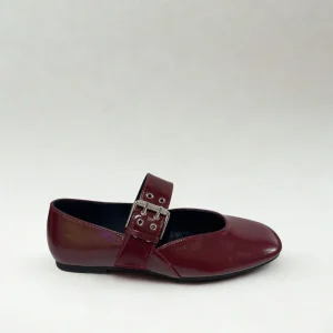 ZAPATO PLANO HEBILLA RED