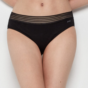 Braguita menstrual en tejido media absorción Gisela