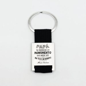 LLAVERO PERSONALIZADO CON CORREA Y ACERO PARA PAPÁ PARA EL DÍA DEL PADRE “PAPÁ TE MERECES UN MONUMENTO POR ESTAR AHÍ EN TODO MOMENTO”