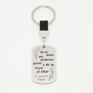 LLAVERO PERSONALIZADO DE CUERO Y ZAMAK PARA EL PADRE DE LA NOVIA “DE TU MANO MIS PRIMEROS PASOS Y DE TU BRAZO AL ALTAR”