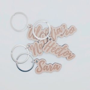 LLAVERO PERSONALIZADO NOMBRE EN MADERA