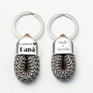 LLAVERO PERSONALIZADO DE CORDÓN PARA PAPÁ PARA EL DÍA DEL PADRE “TE QUEREMOS PAPÁ”
