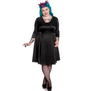 Mylene – Vestido de saten negro en tallas grandes