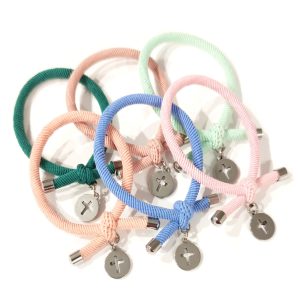 PULSERA ELÁSTICA NUDO CRUZ ACERO